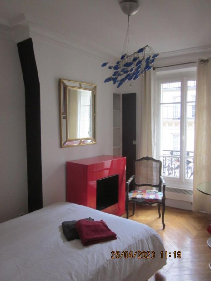 Bed And Breakfast Paris Centre Exteriör bild