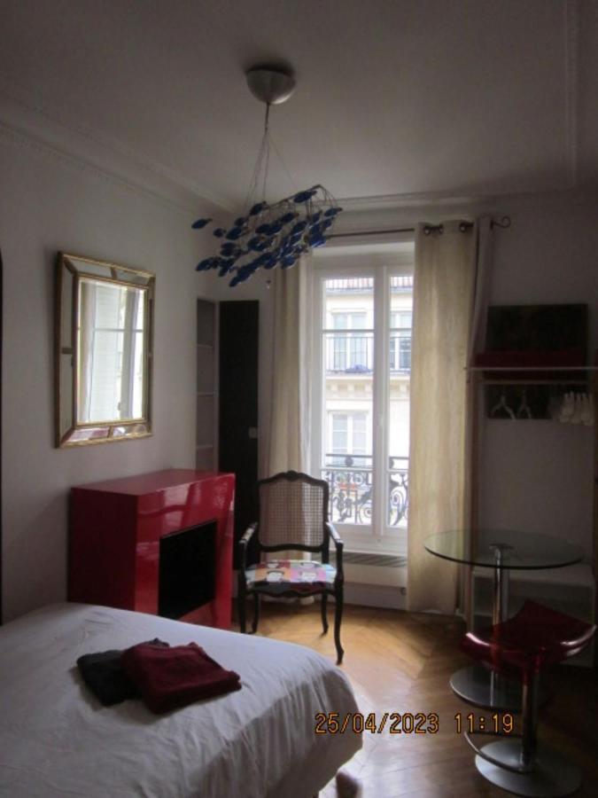 Bed And Breakfast Paris Centre Exteriör bild
